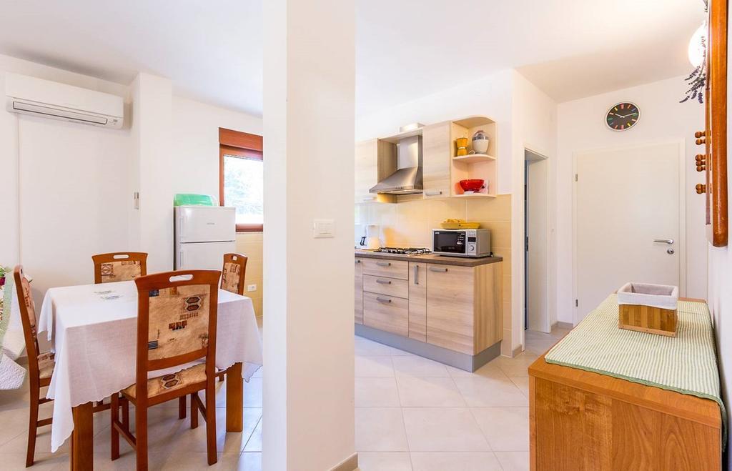 Apartments Racchi Banjole Luaran gambar